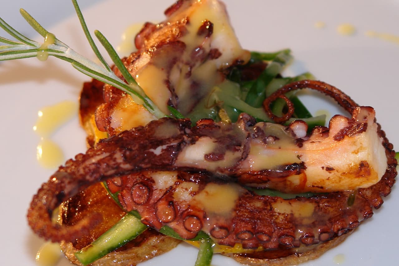 Sannakchi – Experience the Ultimate in Extreme Eating!